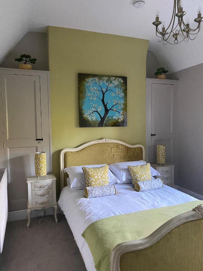 Burleigh House B And B Bed & Breakfast เท็นเบอรี ภายนอก รูปภาพ