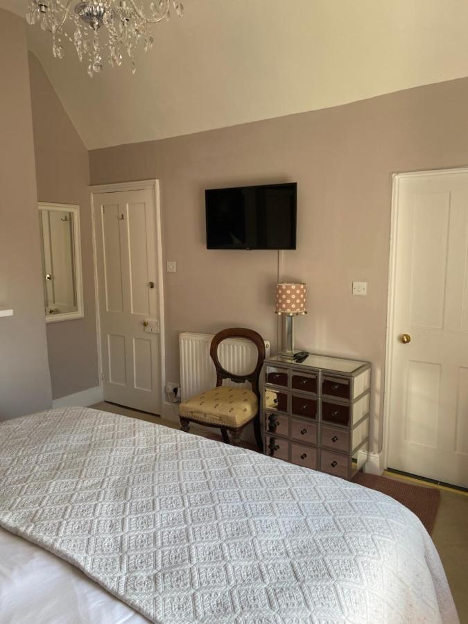 Burleigh House B And B Bed & Breakfast เท็นเบอรี ภายนอก รูปภาพ